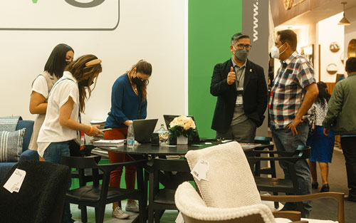 Sillas and Chairs Expo