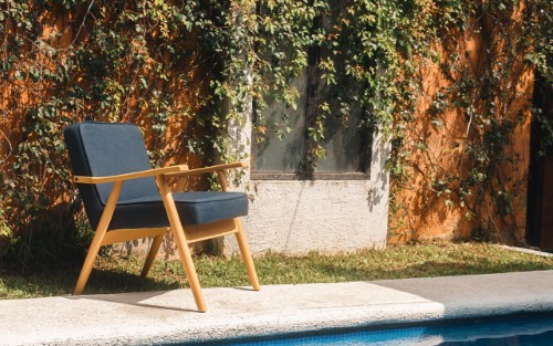 Sillas and Chairs