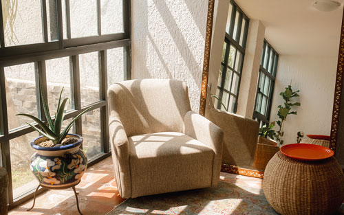 Sillas and Chairs